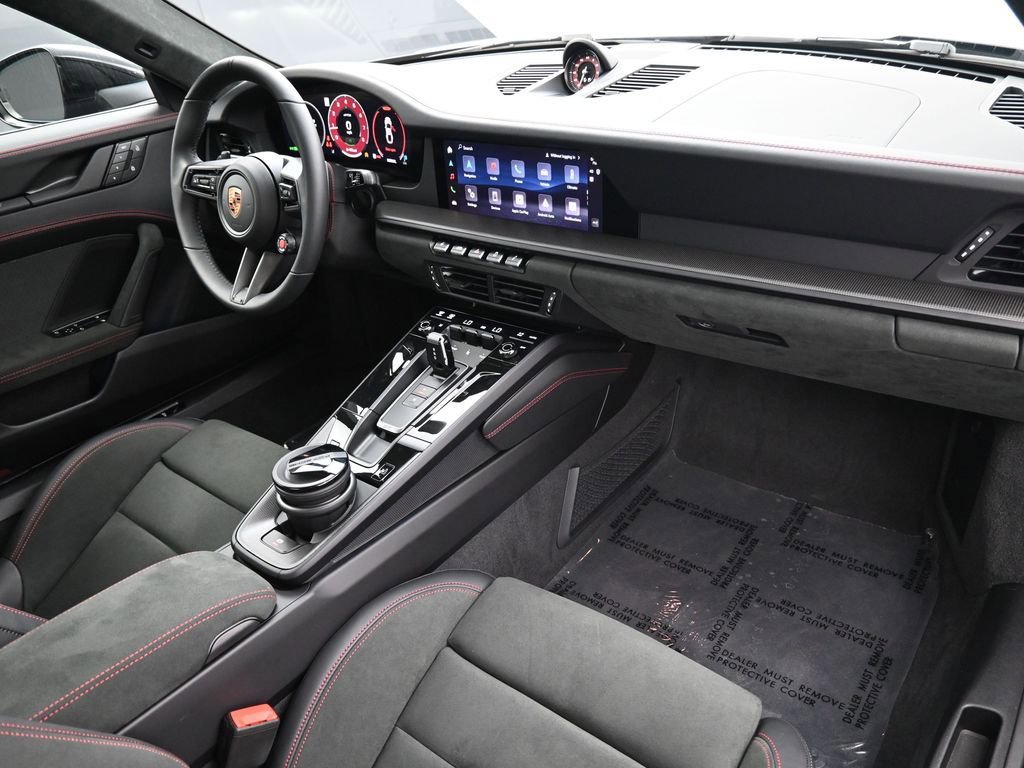 Certified 2026 Porsche 911 Carrera GTS image 32