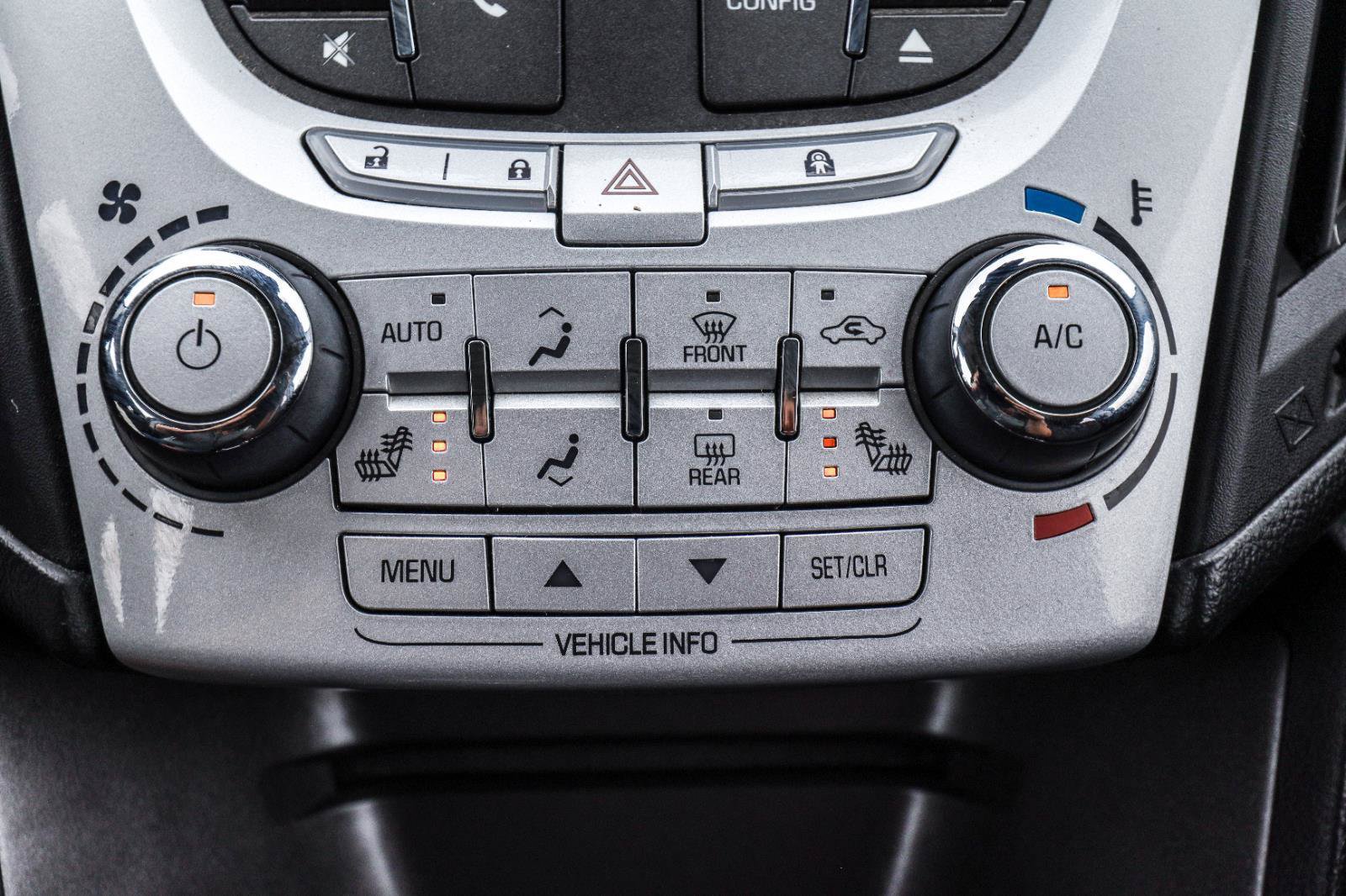 Used 2015 Chevrolet Equinox LT w/ Chrome Appearance Package FWD image 11