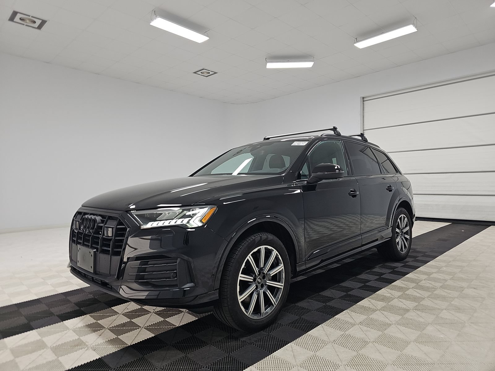 Used 2023 Audi Q7 2.0T Premium Plus w/ Premium Plus Package AWD/4WD image 14