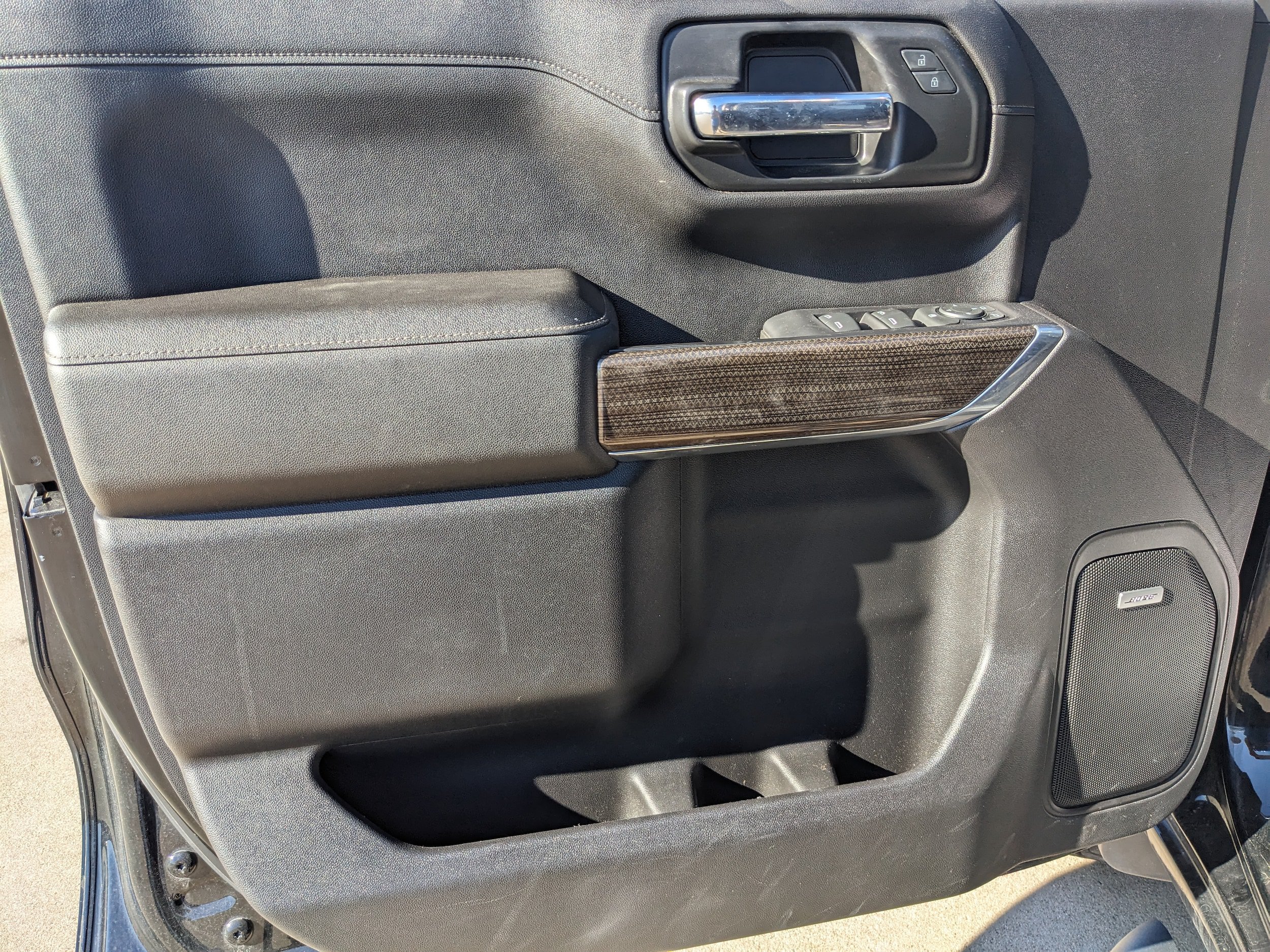 Used 2021 Chevrolet Silverado 1500 LT Trail Boss w/ Convenience Package II AWD/4WD image 30
