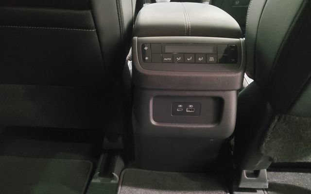 Used 2023 Nissan Pathfinder SL image 21