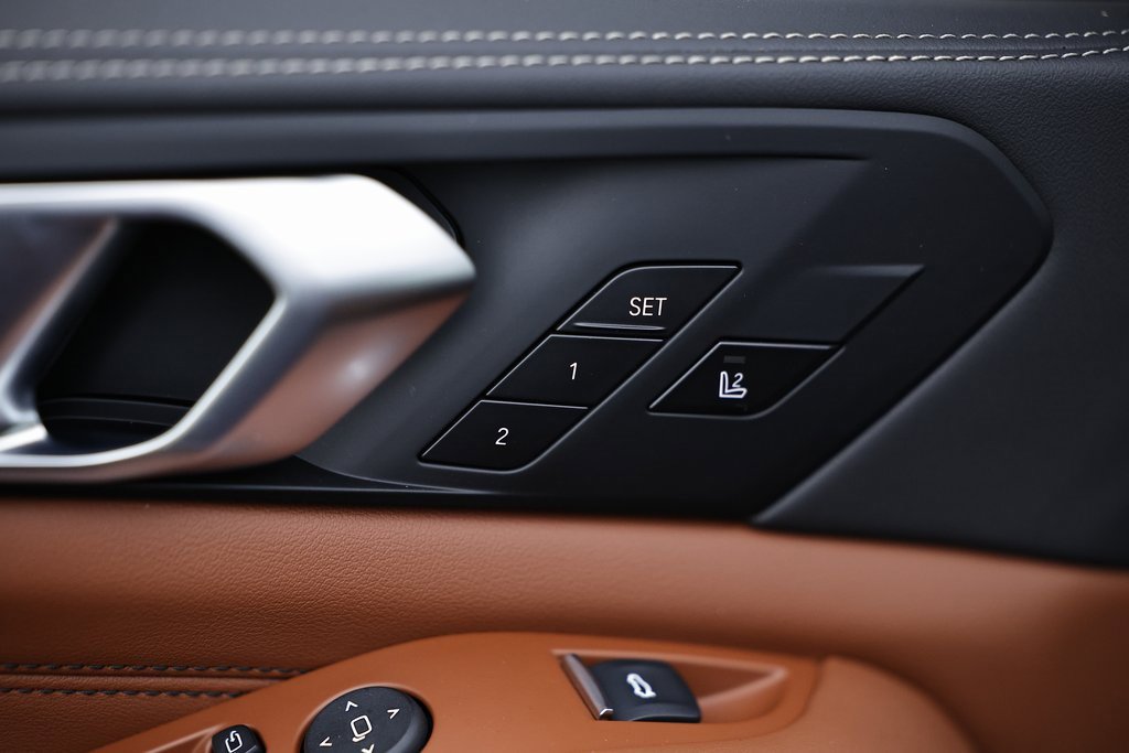 New 2026 BMW X5 M60i w/ Climate Comfort Package image 17