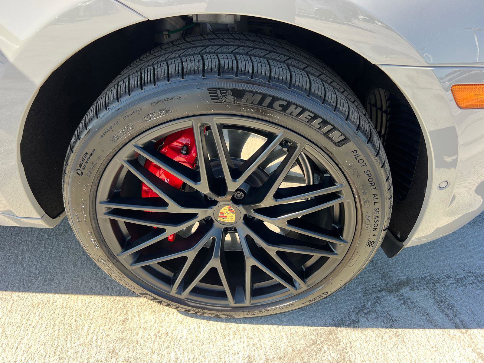 Used 2023 Porsche Macan GTS w/ Premium Package Plus image 12