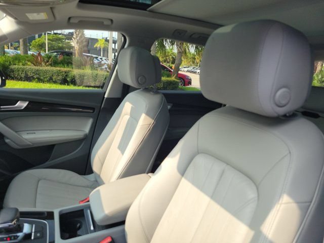 Used 2019 Audi Q5 Prestige w/ Prestige Package AWD/4WD image 16