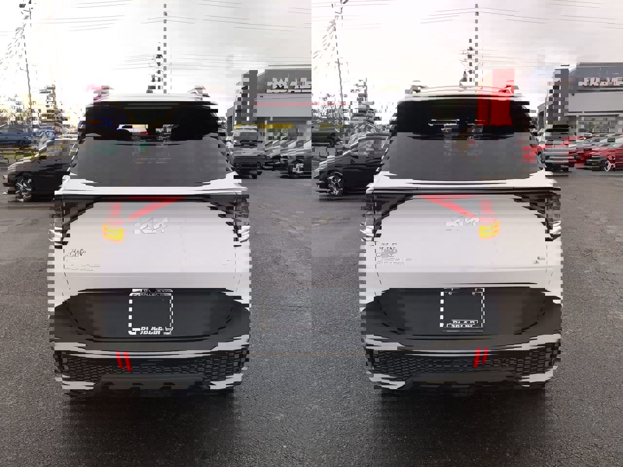 Used 2023 Kia Sportage X-Line w/ X-Line Premium Package image 11