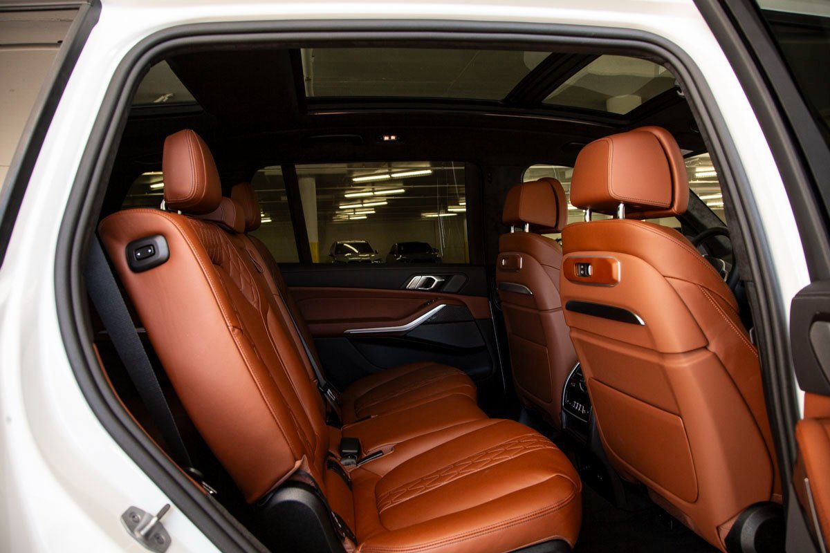 New 2026 BMW X7 M60i image 25
