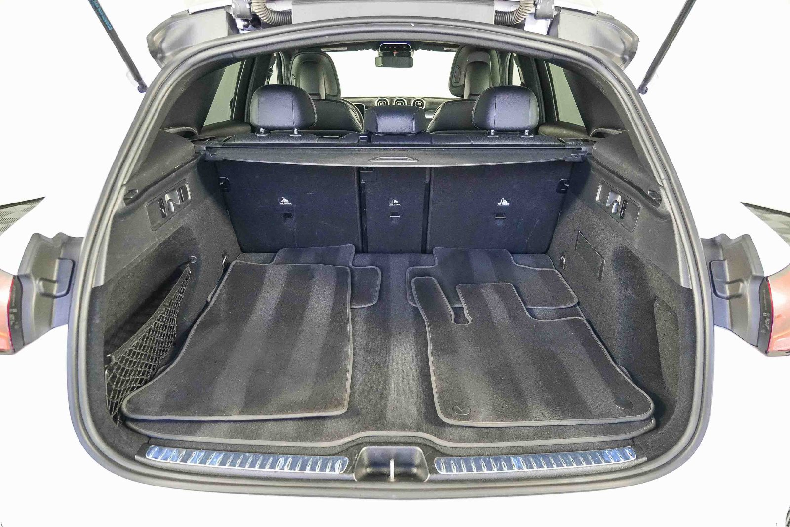Used 2024 Mercedes-Benz GLC 300 image 25