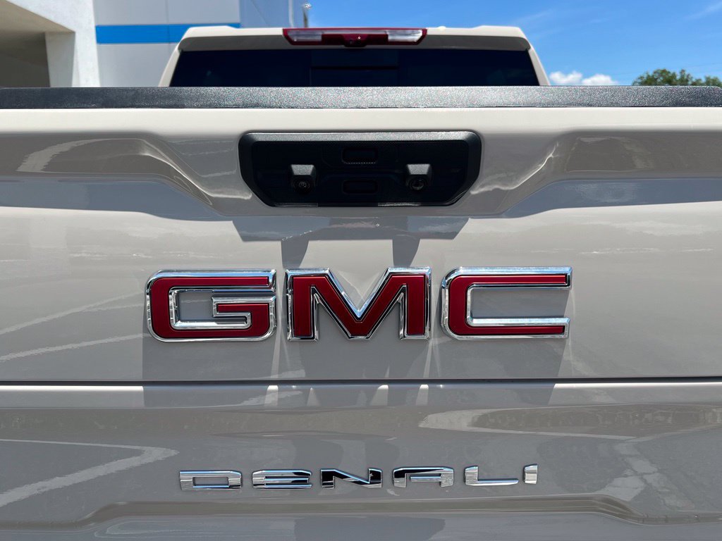 New 2026 GMC Sierra 1500 Denali w/ Denali Reserve Package AWD/4WD image 7