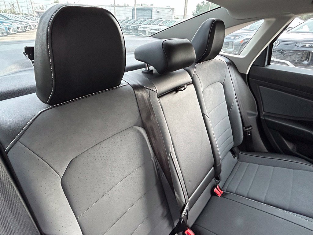 Certified 2026 Volkswagen Jetta SE FWD image 44