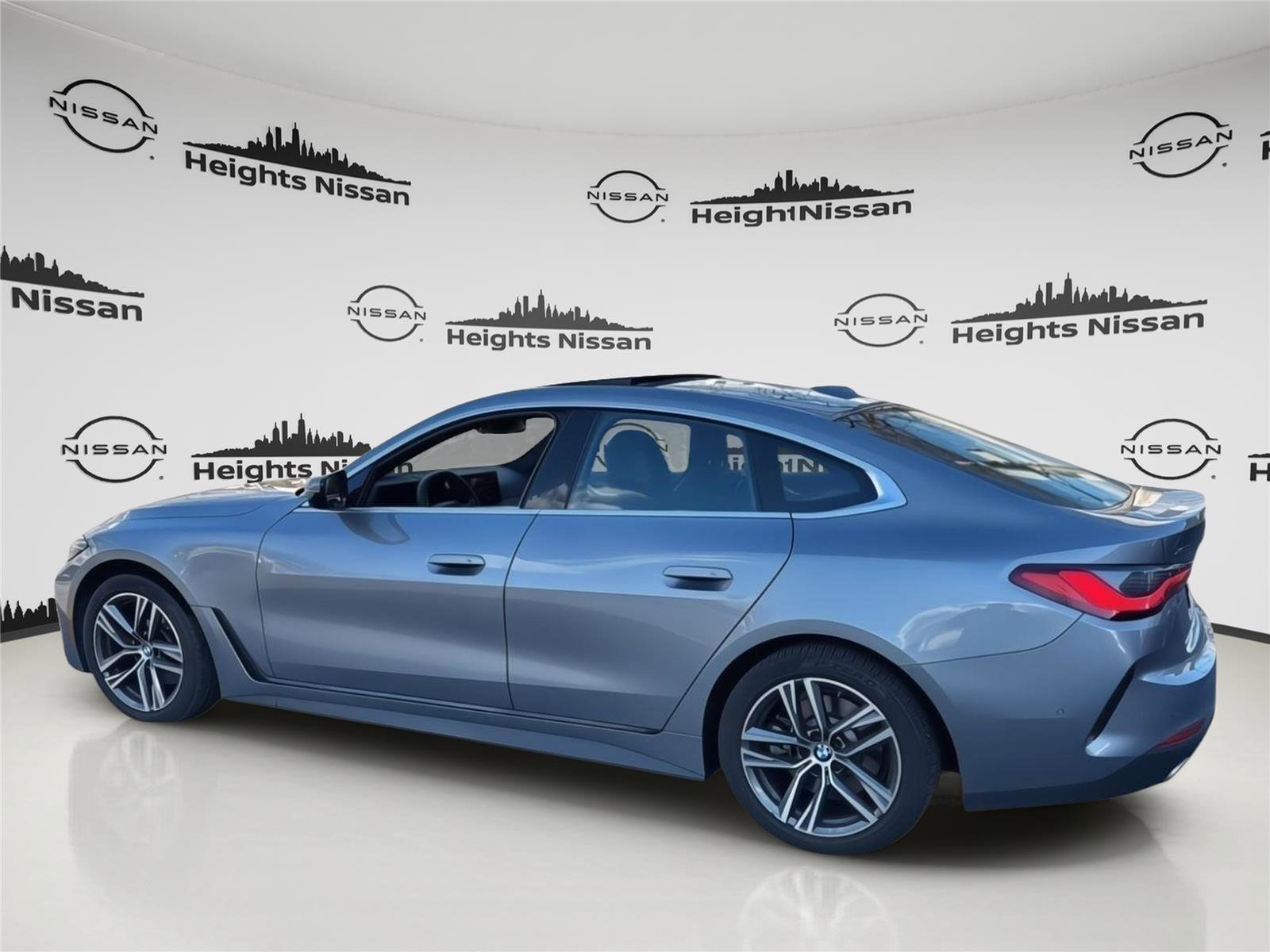 Used 2025 BMW 430i xDrive w/ Premium Package image 5
