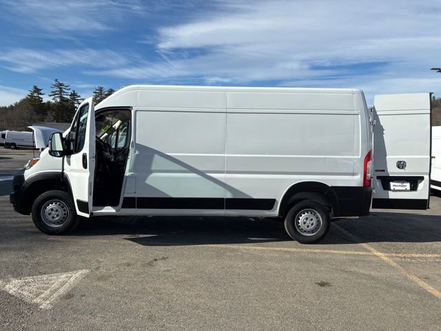 Used 2025 RAM ProMaster 2500 w/ Convenience Group image 14