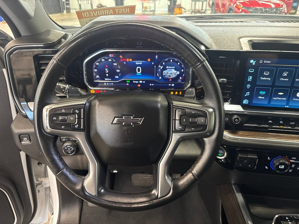 Used 2025 Chevrolet Silverado 1500 RST w/ Convenience Package II AWD/4WD image 7