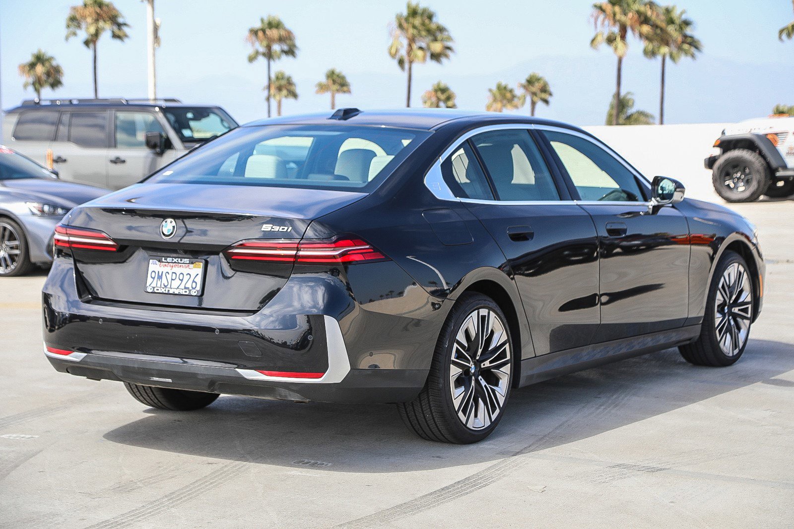 Used 2024 BMW 530i w/ M Sport Package image 7