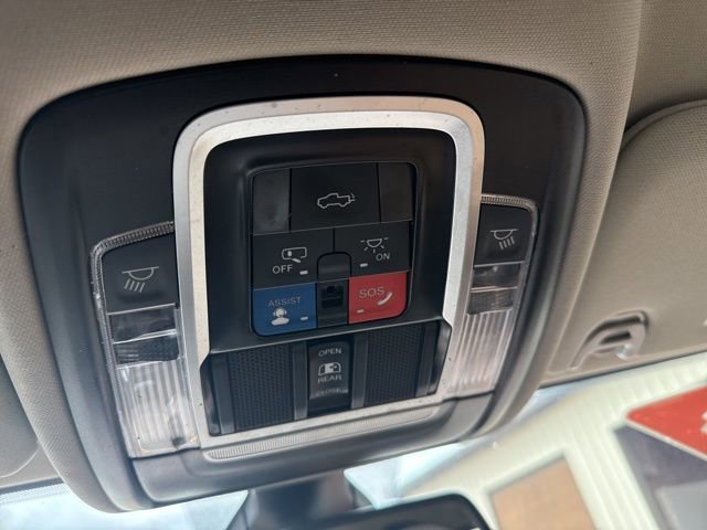 Used 2024 RAM 3500 Limited image 25