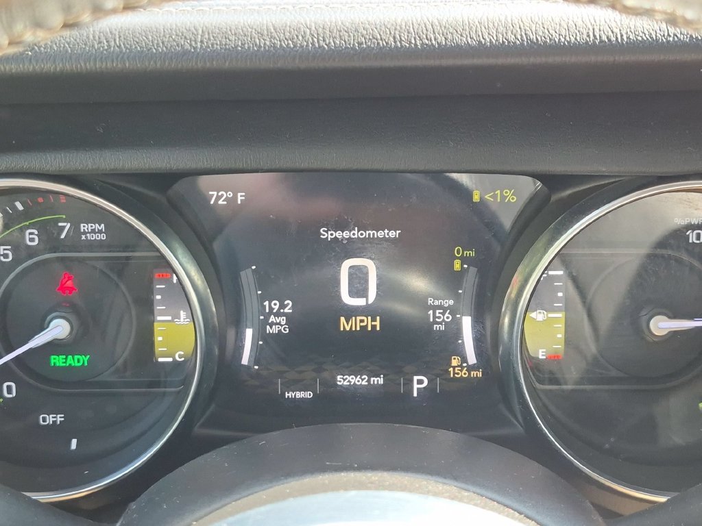 Used 2021 Jeep Wrangler Unlimited Sahara w/ Cold Weather Group AWD/4WD image 16
