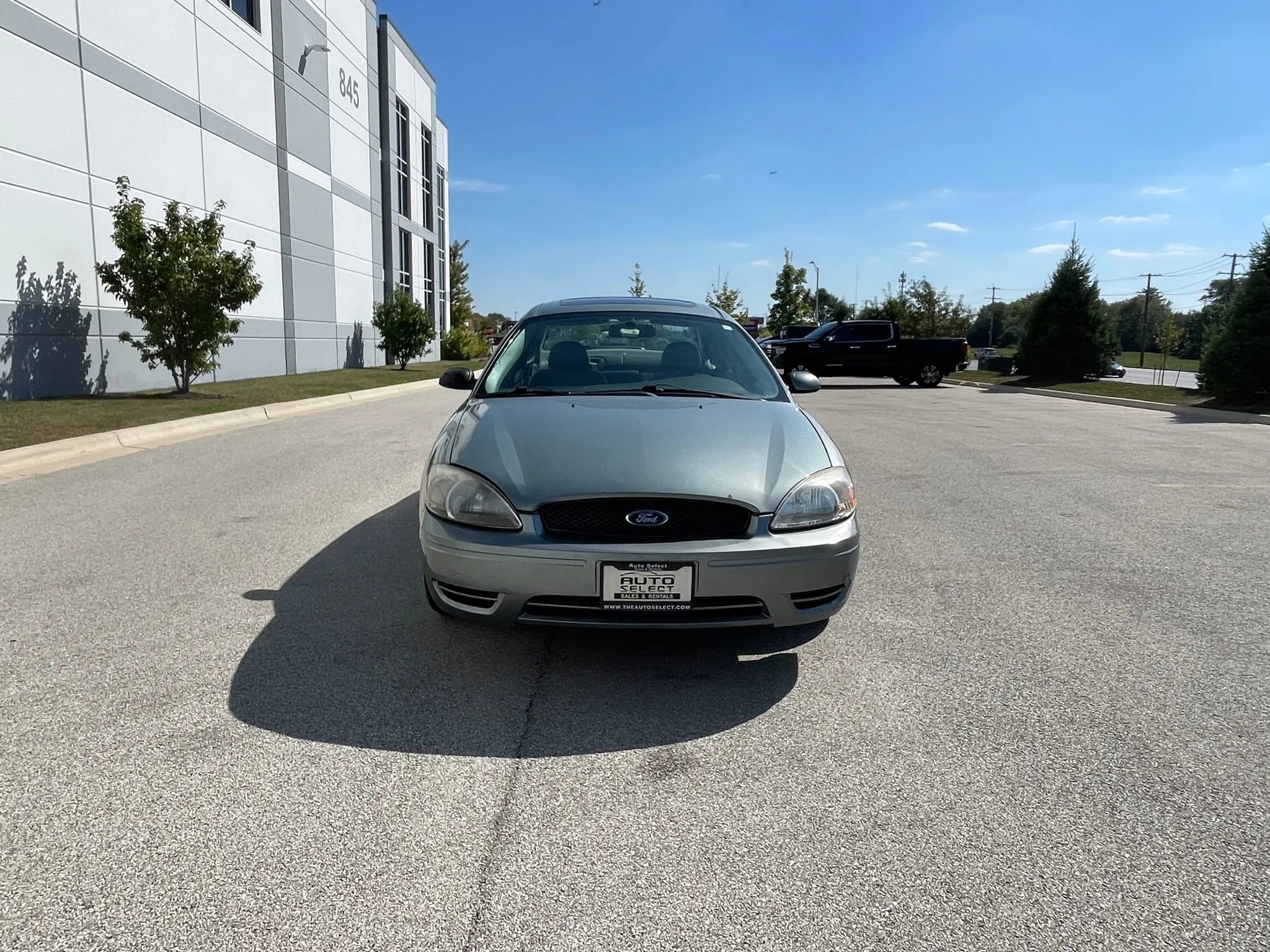Used 2006 Ford Taurus SEL image 2