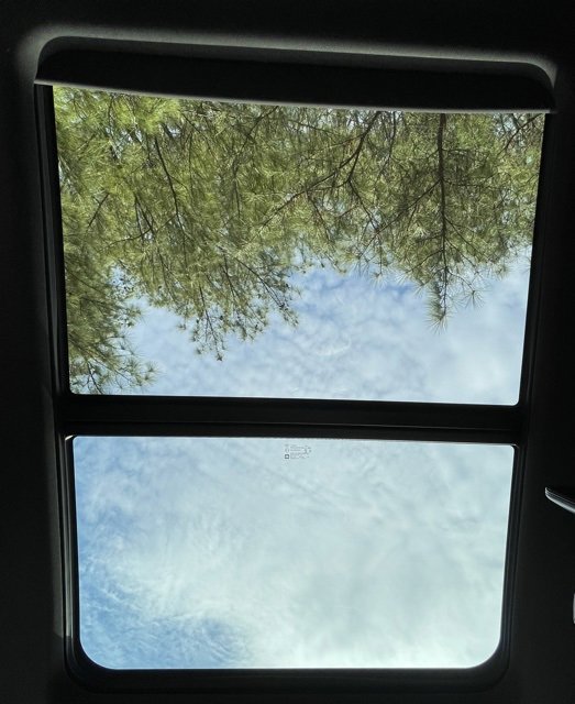 Used 2021 Chevrolet Tahoe Z71 w/ Luxury Package image 28