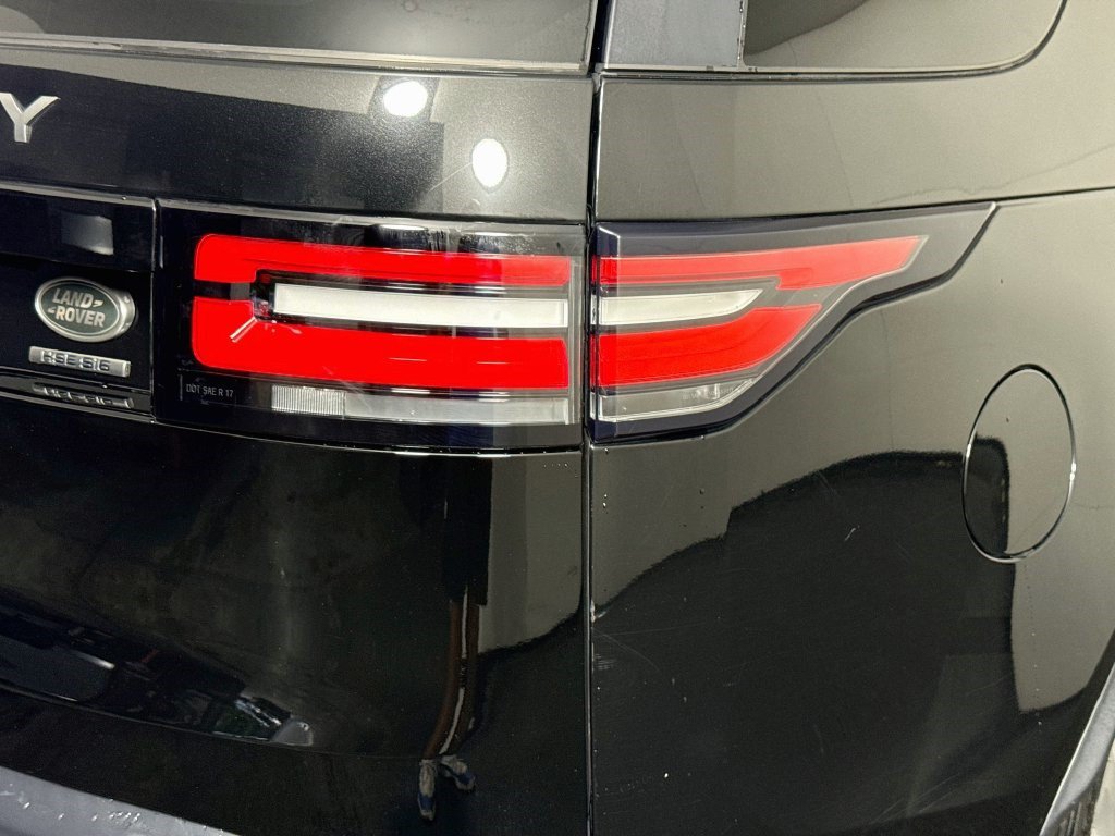 Used 2018 Land Rover Discovery HSE AWD/4WD image 33