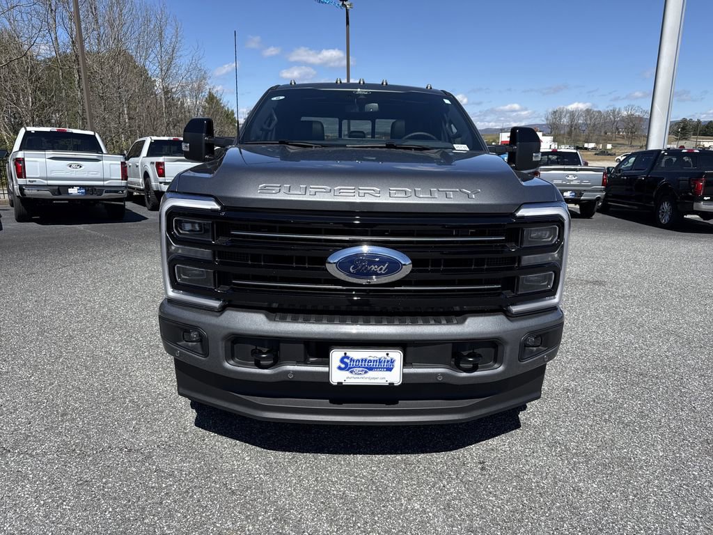 Used 2025 Ford F250 Platinum image 2