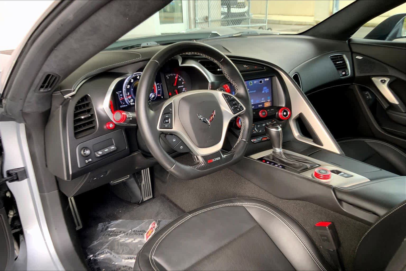 Used 2016 Chevrolet Corvette Z06 w/ 3LZ Preferred Equipment Group image 18