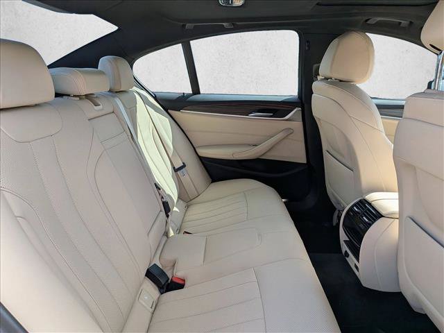 Used 2023 BMW 540i w/ M Sport Package RWD image 21