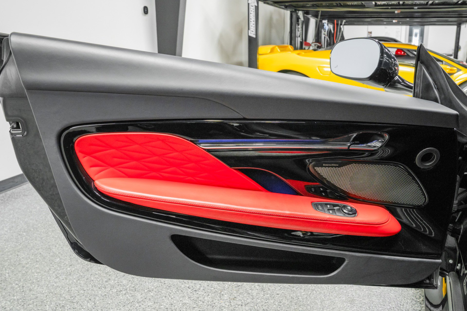 Used 2024 Aston Martin DB12 Coupe image 35