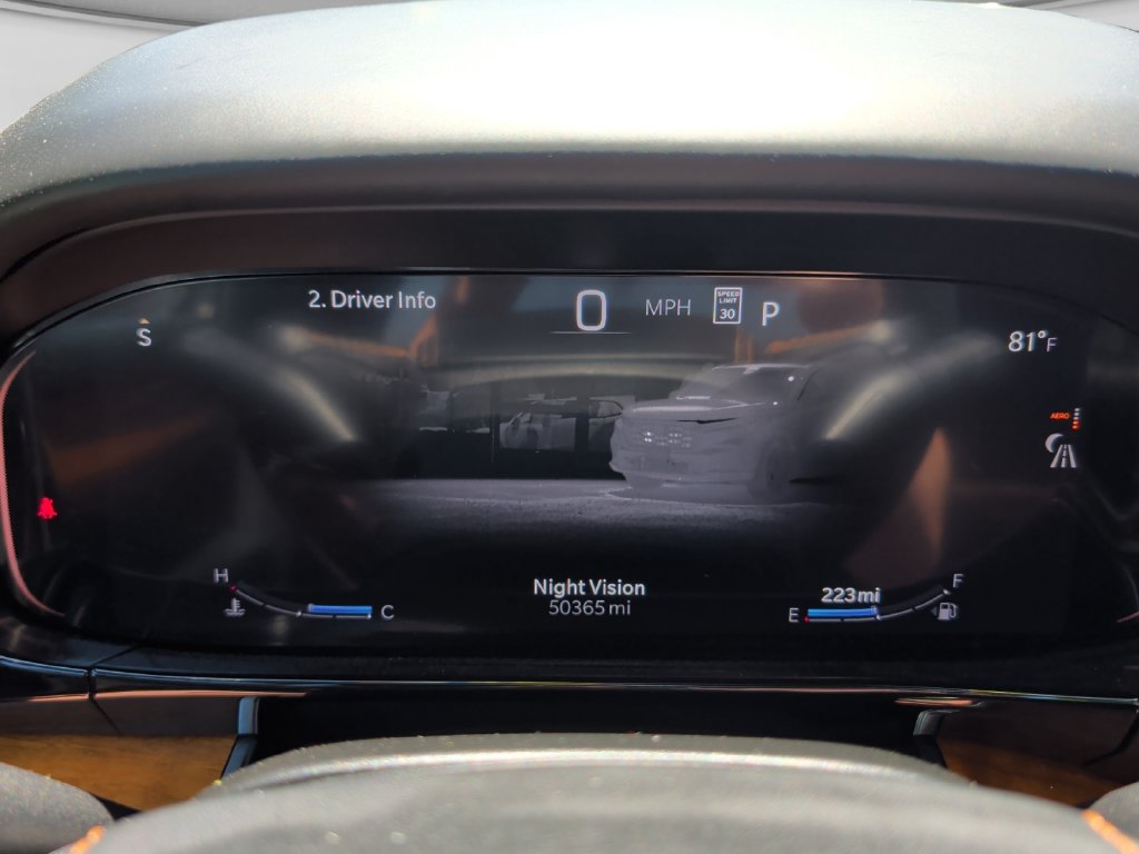 Used 2024 Jeep Grand Wagoneer L Series III AWD/4WD image 10