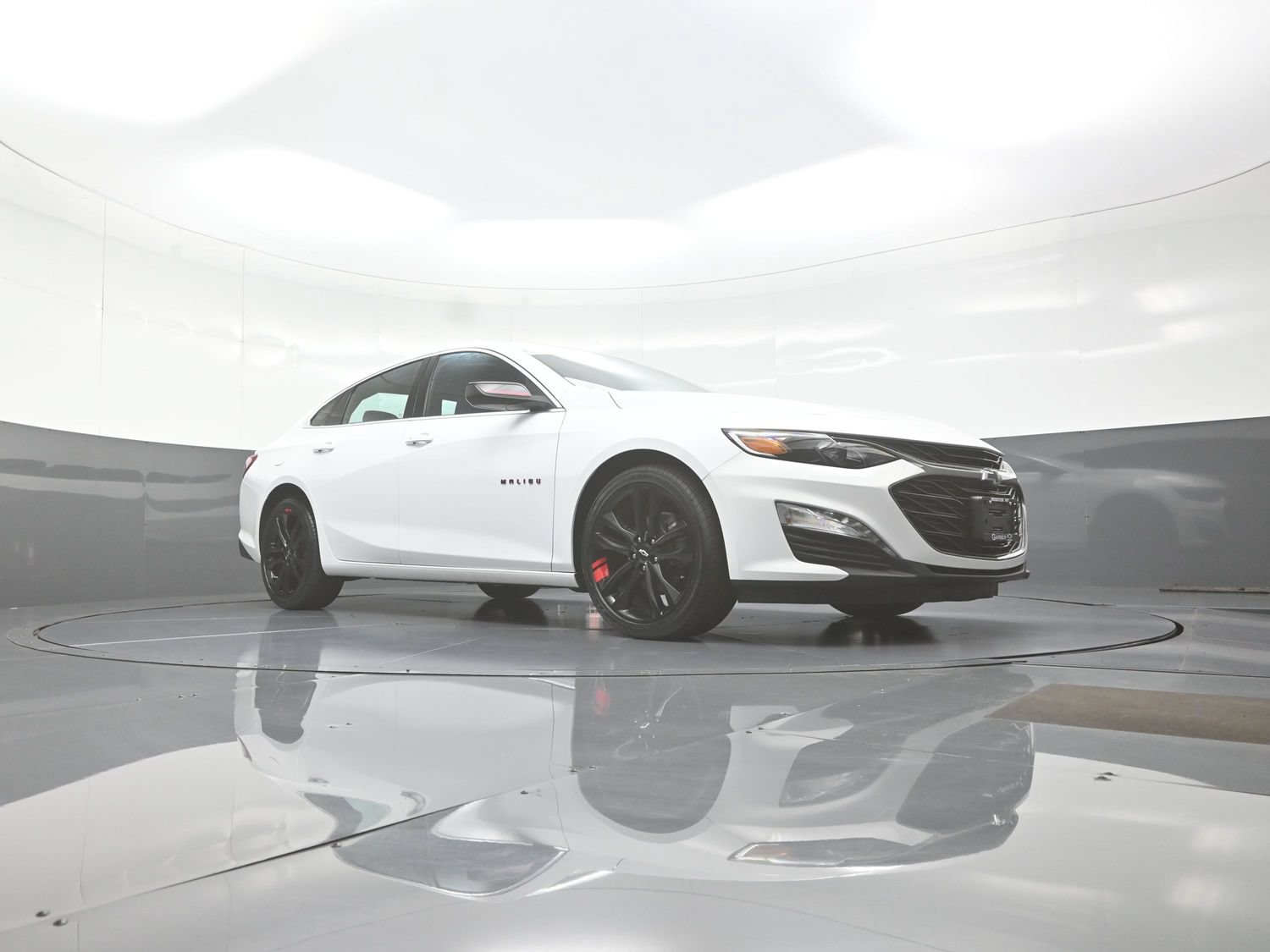 Used 2022 Chevrolet Malibu LT w/ Redline Edition FWD image 9