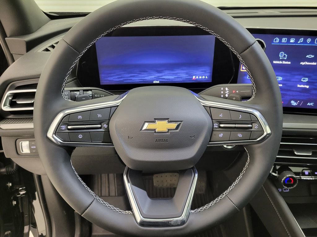 New 2026 Chevrolet Traverse LT w/ Sun and Wheel Package image 4