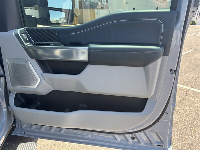 Used 2024 Ford F250 Limited AWD/4WD image 39