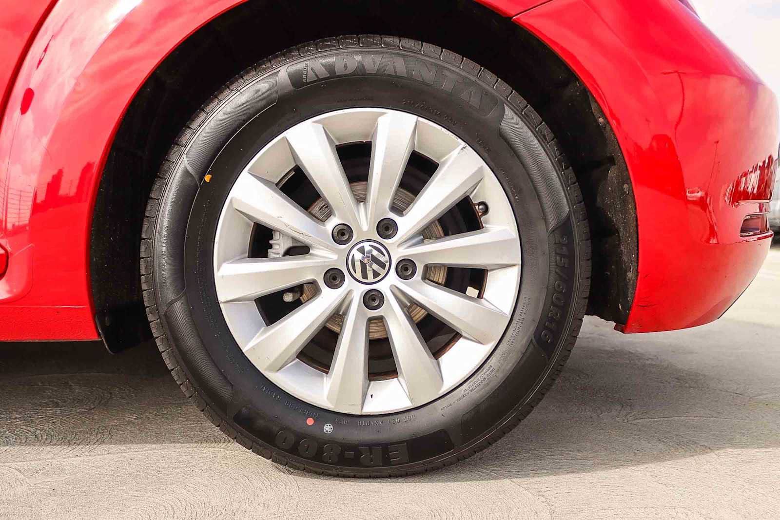Used 2017 Volkswagen Beetle 1.8T S FWD image 19