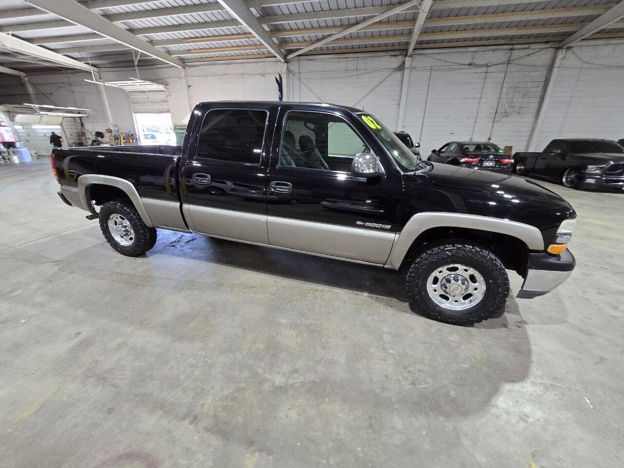 Used 2002 Chevrolet Silverado 1500 LT w/ Off-Road Skid Plate Pkg AWD/4WD image 19