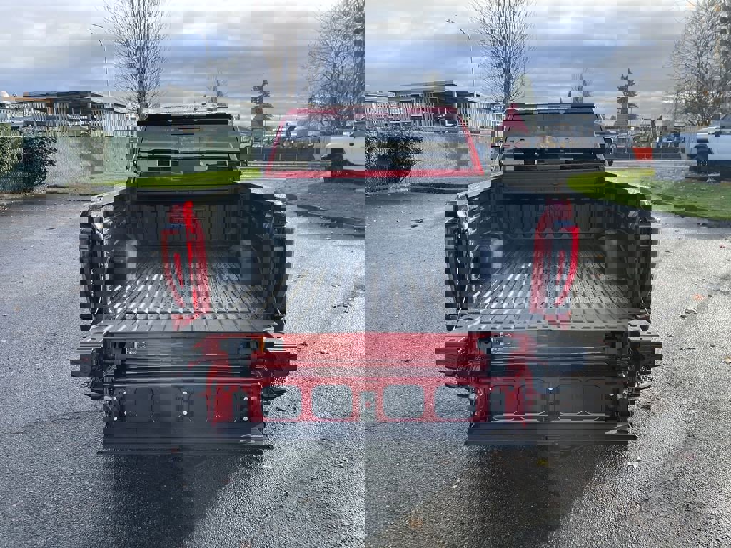 New 2026 GMC Sierra 2500 AT4 w/ AT4 Premium Plus Package image 27