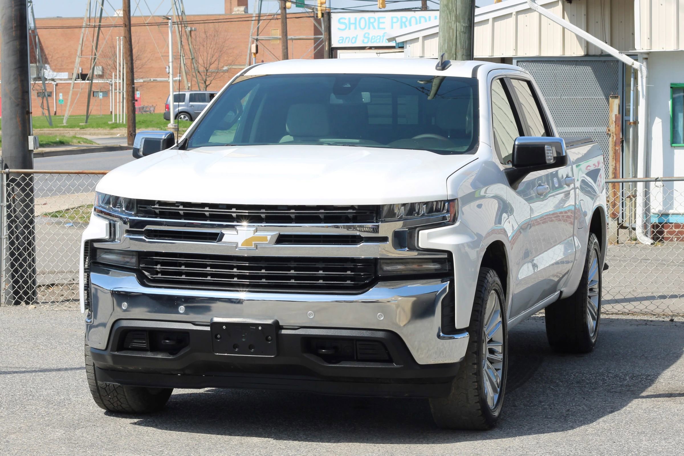 Used 2019 Chevrolet Silverado 1500 LT w/ Convenience Package AWD/4WD image 3