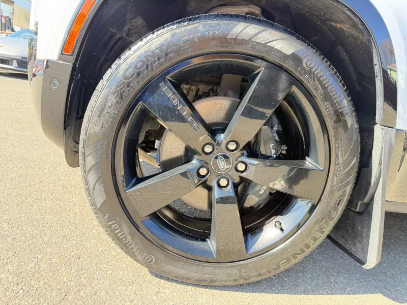 Used 2023 Land Rover Defender 90 V8 image 34