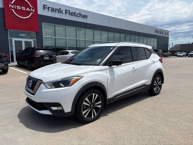 Used 2019 Nissan Kicks SR FWD image 1
