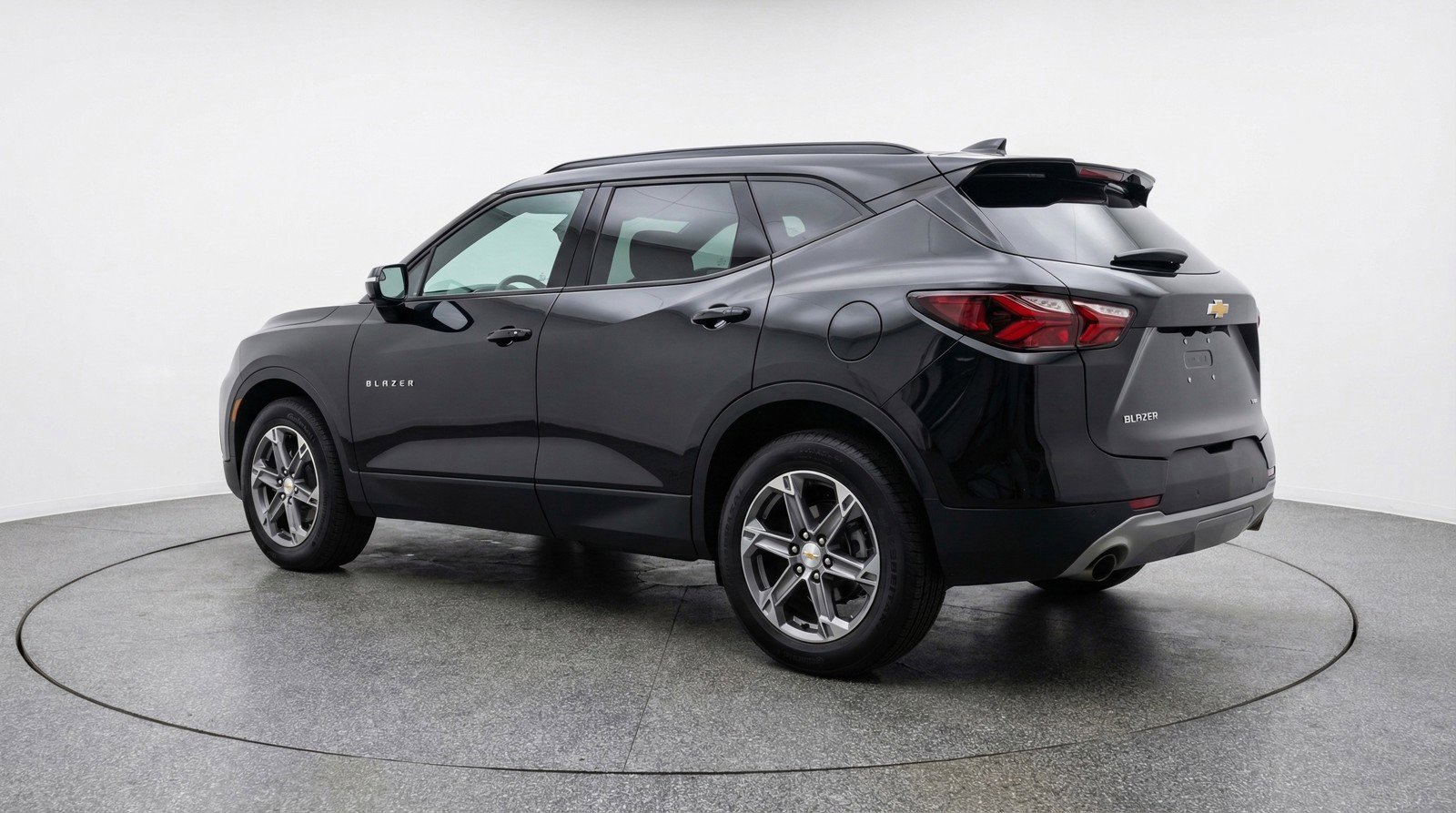 Used 2025 Chevrolet Blazer LT image 6