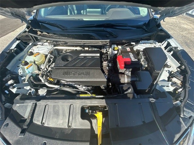 Used 2023 Nissan Rogue SV w/ SV Premium B Package image 17