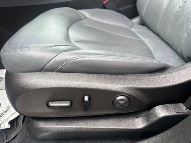 Used 2020 Buick Envision Essence FWD image 23