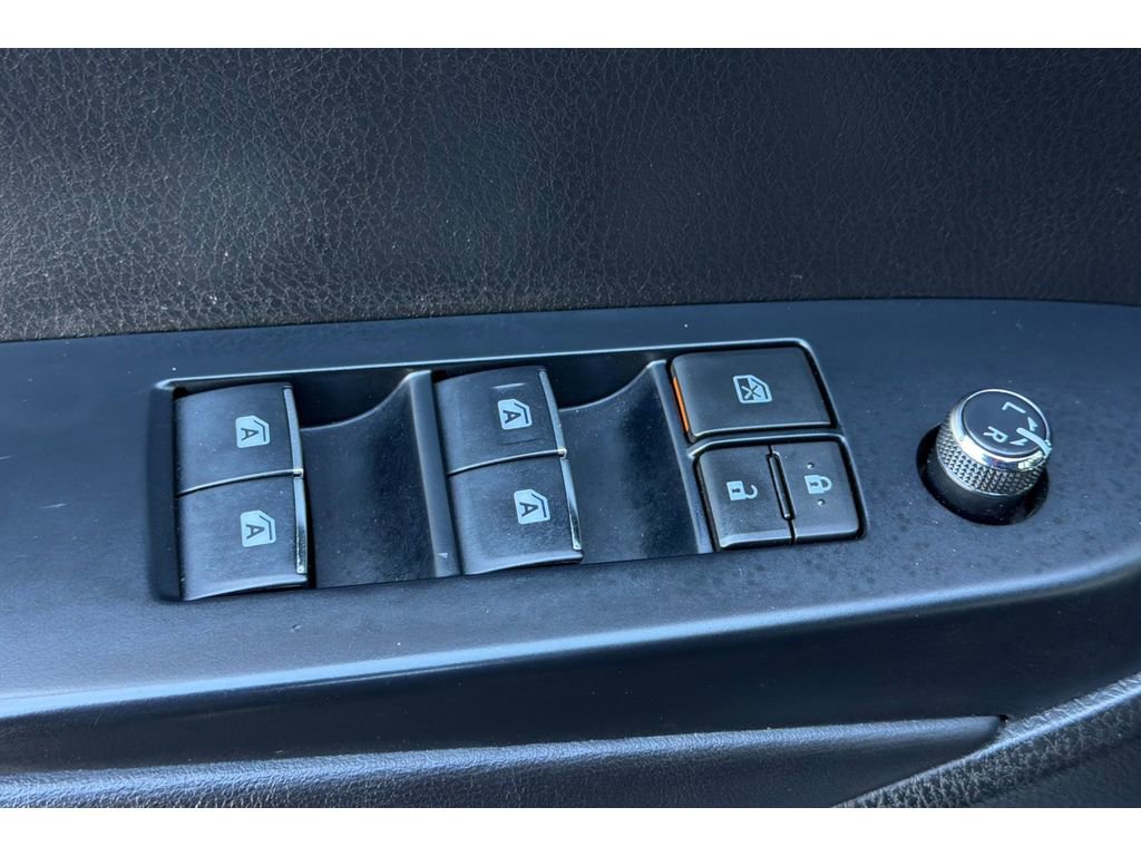 Used 2018 Toyota Highlander Limited Platinum AWD/4WD image 12