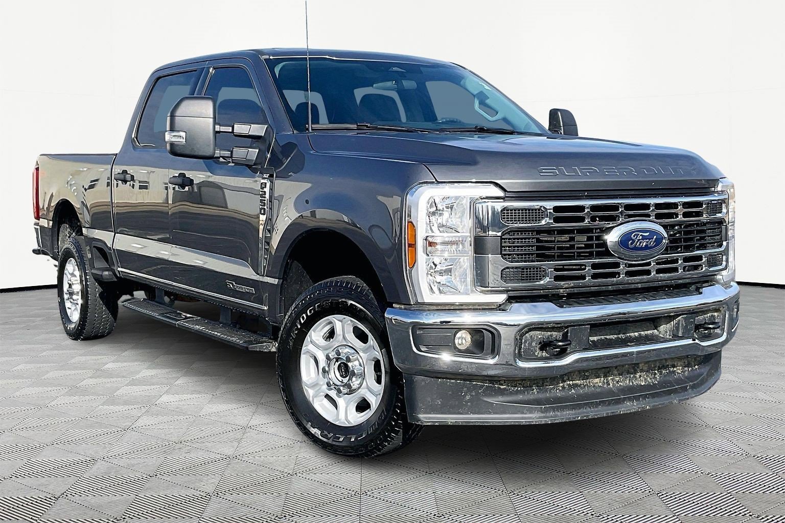 Used 2025 Ford F250 XLT w/ FX4 Off-Road Package