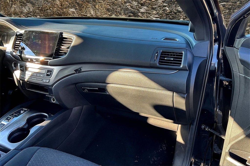 Used 2021 Honda Passport Sport image 14