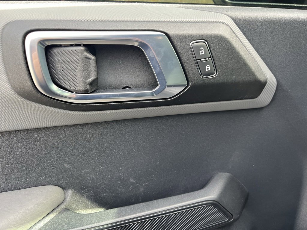 Used 2021 Ford Bronco Base w/ Sasquatch Package image 13