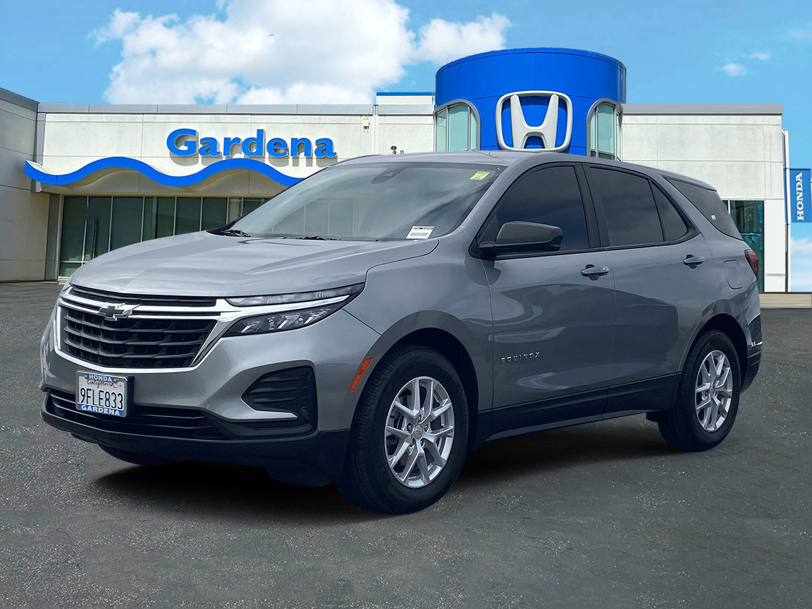 Used 2023 Chevrolet Equinox LS image 3