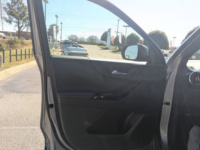 Used 2025 Chevrolet Equinox LT image 11