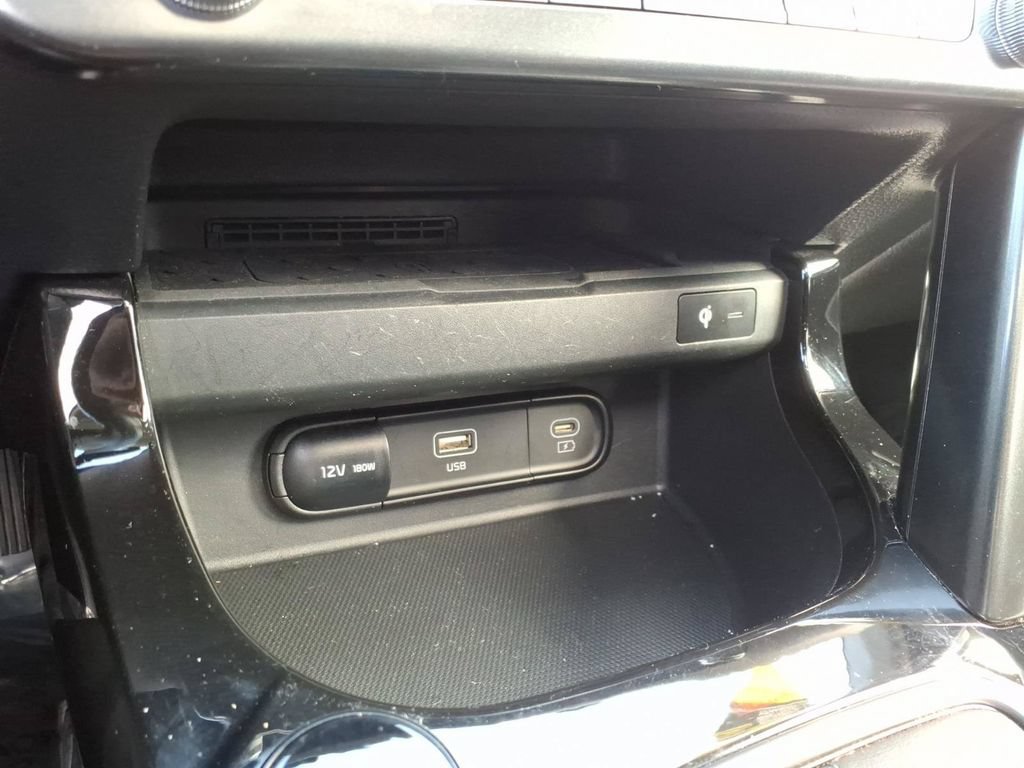 Used 2024 Kia Seltos EX AWD/4WD image 35