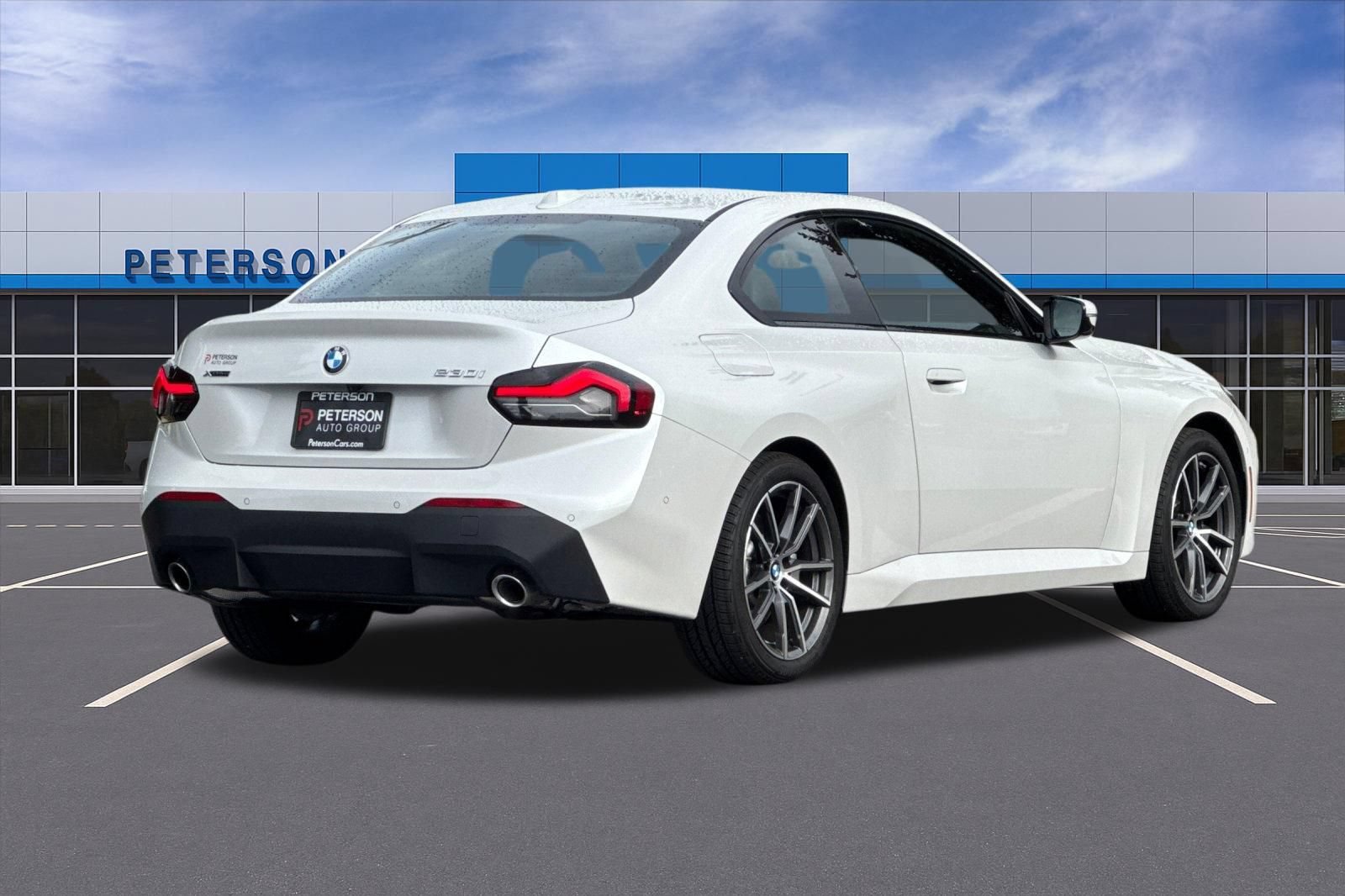 Used 2025 BMW 230i xDrive Coupe w/ Convenience Package AWD/4WD image 4