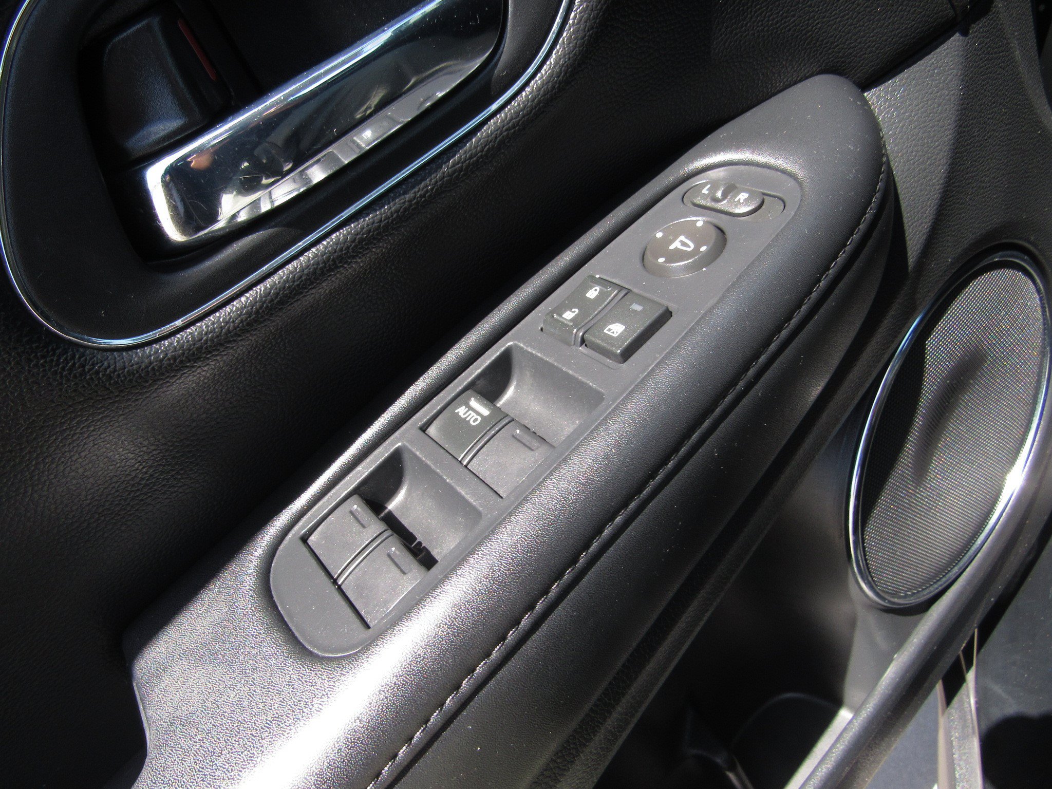 Certified 2017 Honda HR-V EX-L image 22