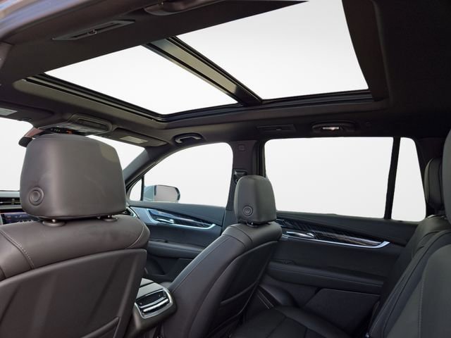 Used 2024 Cadillac XT6 Premium Luxury AWD/4WD image 29