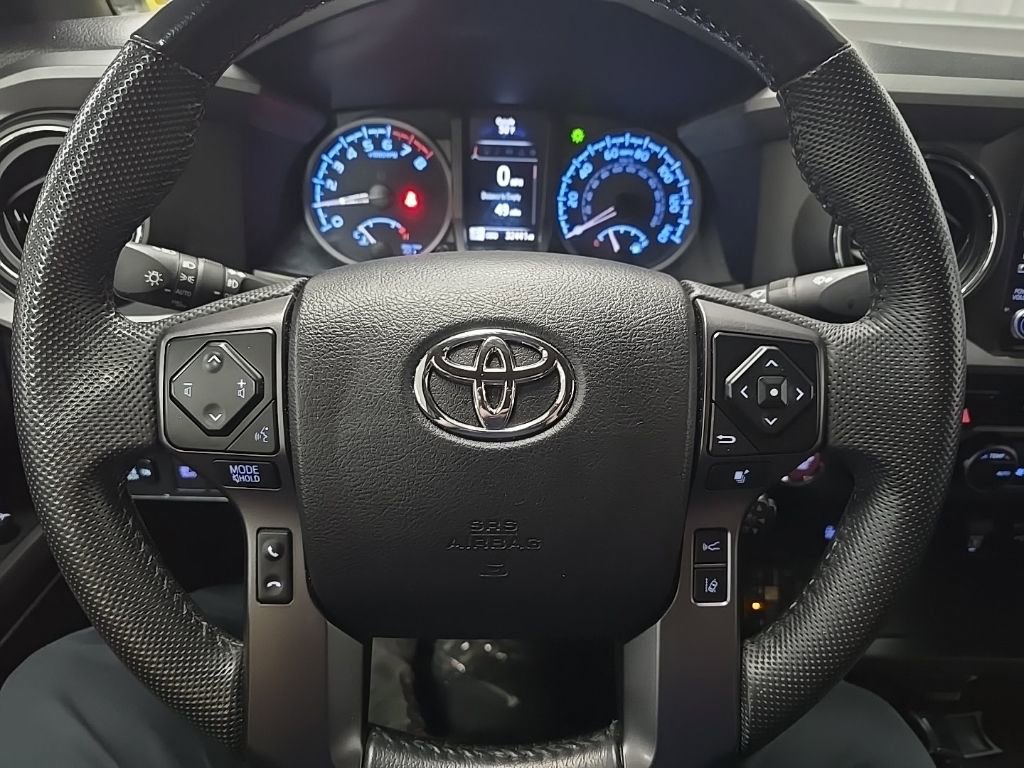 Used 2021 Toyota Tacoma TRD Pro AWD/4WD image 18